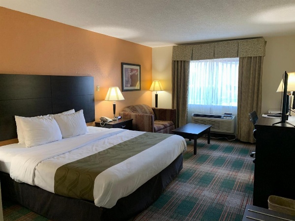 Quality Inn Montgomery image 2